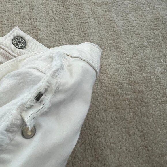 Abercrombie & Fitch High Rise Mom Jeans Denim Shorts Distressed Cutoff 27/4 - Picture 9 of 9